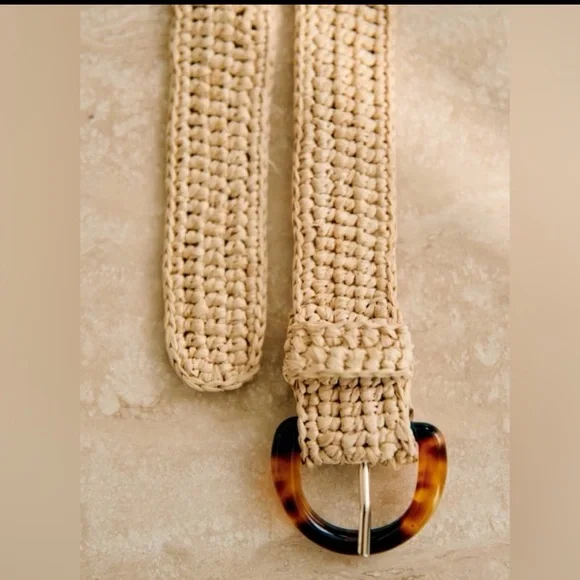 Sezane Tortoise Buckle Raffia Belt. Beige. 80CM. Lenny - Picture 3 of 8